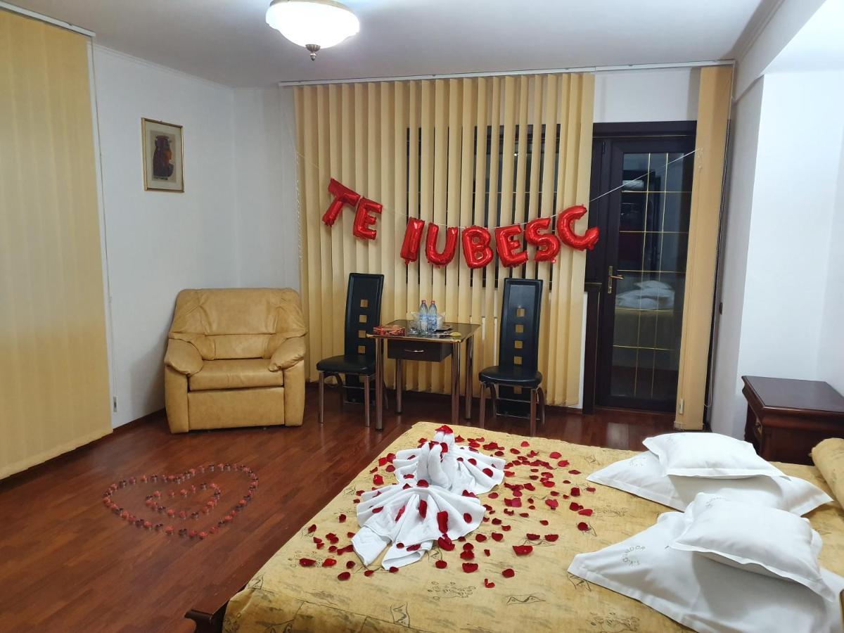 Pensiunea Tv Condor Gazde/Camere de închiriat